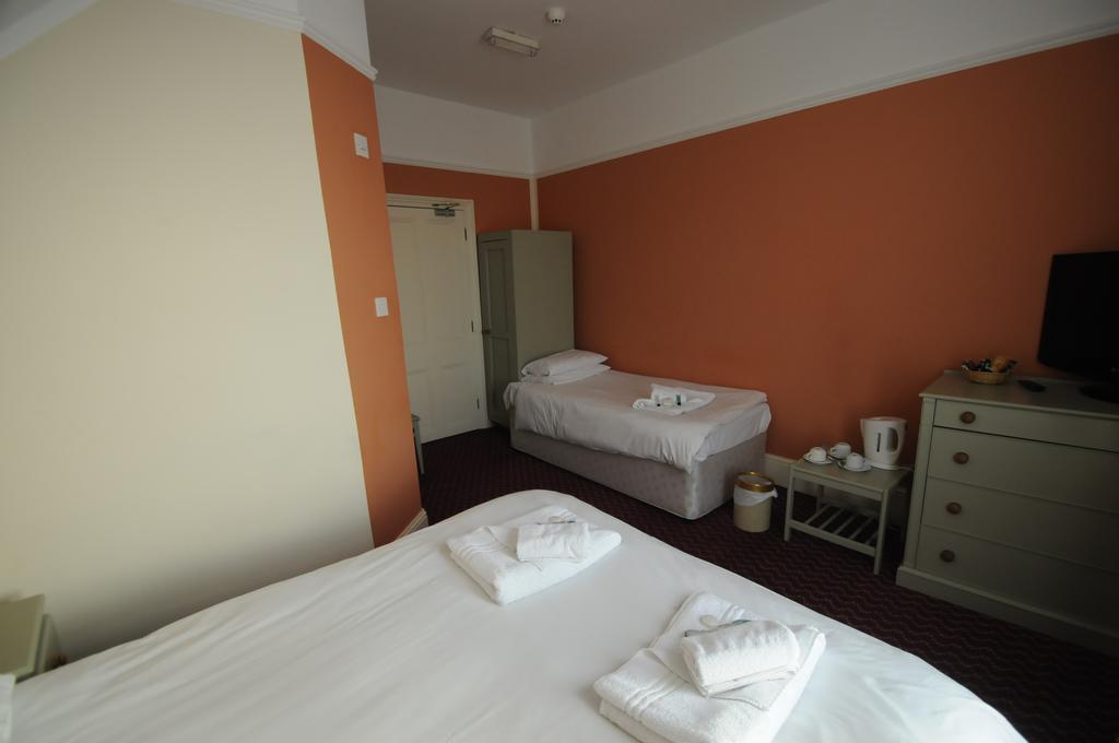 Royal Oak Hotel هاوكورست المظهر الخارجي الصورة